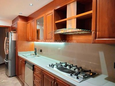 Apartamento en venta en El Poblado, Medellín · foto 7 de 19