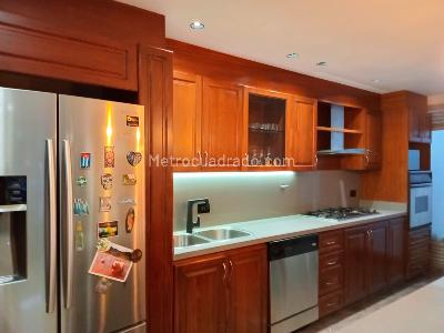 Apartamento en venta en El Poblado, Medellín · foto 8 de 19