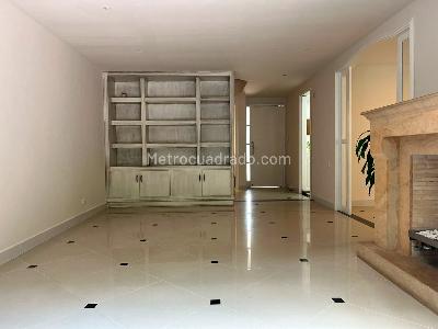 Casa en venta en Envigado, Envigado · foto 2 de 20