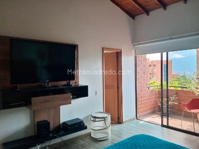 Apartamento de 3 alcobas en arriendo en Los Balsos, Medellín, 216 m² · foto 13 de 19