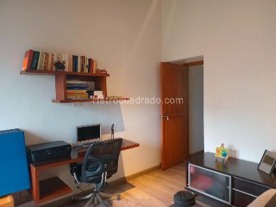 Apartamento de 3 alcobas en venta en El Poblado, Medellín, 216 m² · foto 8 de 19