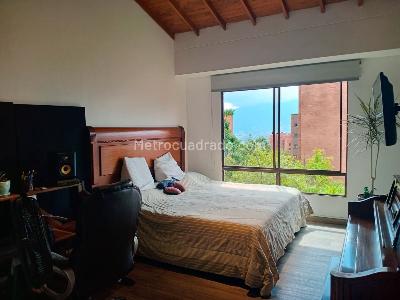 Apartamento de 3 alcobas en venta en El Poblado, Medellín, 216 m² · foto 15 de 19