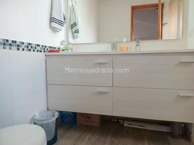 Apartamento de 3 alcobas en venta en El Poblado, Medellín, 216 m² · foto 18 de 19