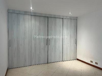 Apartamento de 4 alcobas en venta en Alejandría, Medellín, 212 m² · foto 15 de 19