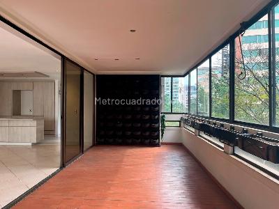 Apartamento de 4 alcobas en venta en Alejandría, Medellín, 212 m² · foto 18 de 19