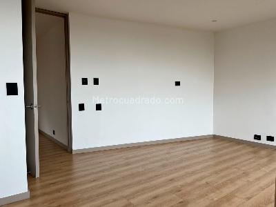Apartamento en arriendo en El Poblado, Medellín · foto 10 de 19