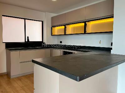 Apartamento en arriendo en El Poblado, Medellín · foto 6 de 19