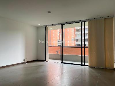 Apartamento de 2 alcobas en arriendo en Envigado, Envigado, 83 m² · foto 2 de 17