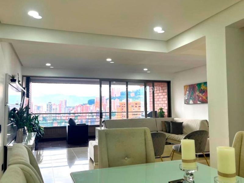Apartamento Moderno de 4 Alcobas con Gimnasio en El Poblado - 3