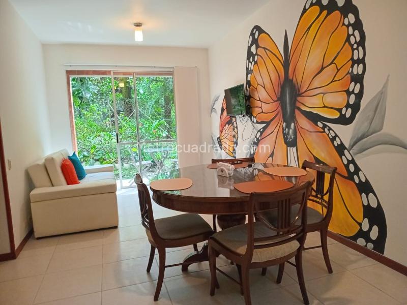 Apartamento Amoblado de 2 Alcobas con Balcón y Parqueadero Cubierto en El Poblado - 3