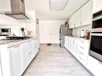 Apartamento de 3 alcobas en venta en El Poblado, Medellín, 187 m² · foto 5 de 16