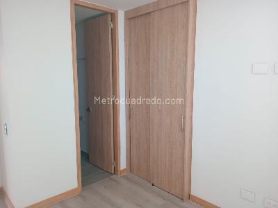 Apartamento de 3 alcobas en venta en Altos Del Poblado, Medellín, 100 m² · foto 10 de 15