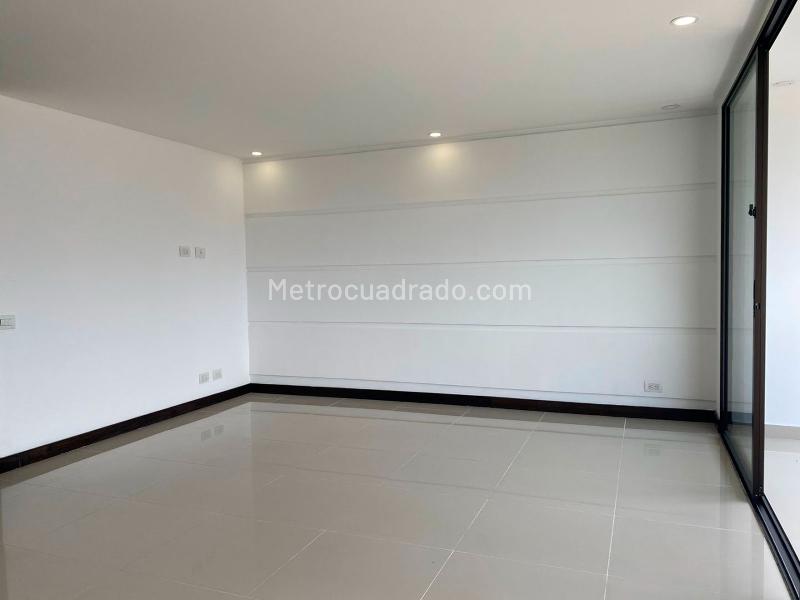 3BR Apartment for Rent (Penthouse) with 3 Baths in El Poblado - 2
