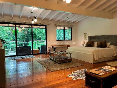 Casa de 3 alcobas en venta en El Poblado, Medellín, 361 m² · foto 15 de 20