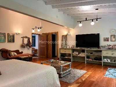 Casa de 3 alcobas en venta en El Poblado, Medellín, 361 m² · foto 16 de 20