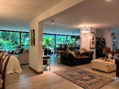 Casa de 3 alcobas en venta en El Poblado, Medellín, 361 m² · foto 3 de 20