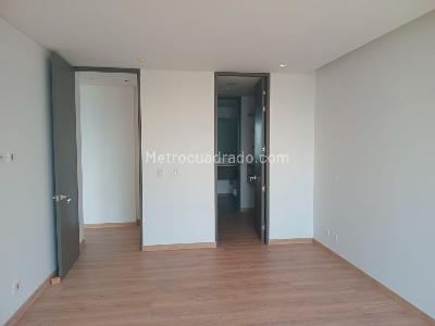 Apartamento de 3 alcobas en venta en El Poblado, Medellín, 143 m² · foto 10 de 17
