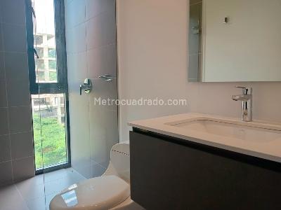Apartamento de 3 alcobas en venta en El Poblado, Medellín, 143 m² · foto 16 de 17