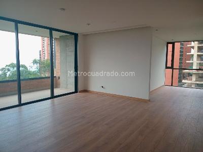 Apartamento de 3 alcobas en venta en El Poblado, Medellín, 143 m² · foto 3 de 17