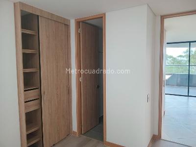 Apartamento de 3 alcobas en venta en El Poblado, Medellín, 100 m² · foto 15 de 20