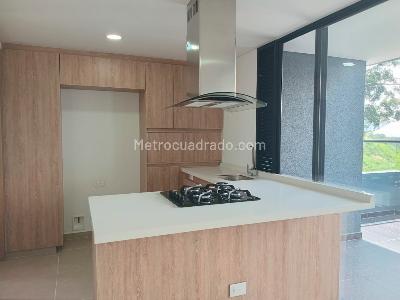 Apartamento de 3 alcobas en venta en El Poblado, Medellín, 100 m² · foto 3 de 20