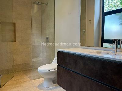 Apartamento en venta en El Poblado, Medellín · foto 20 de 20