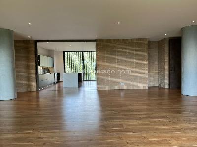 Apartamento en venta en El Poblado, Medellín · foto 6 de 20