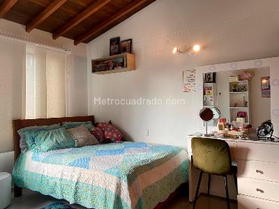 Casa de 3 alcobas en venta en Envigado, Envigado, 220 m² · foto 11 de 19