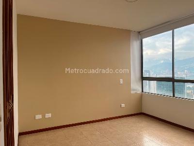 Apartamento de 3 alcobas en arriendo en Los Balsos, Medellín, 84 m² · foto 6 de 13