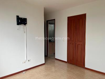 Apartamento de 3 alcobas en arriendo en Los Balsos, Medellín, 84 m² · foto 7 de 13