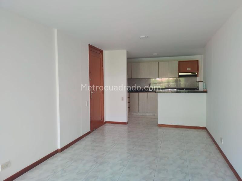 Apto de 3 Alcobas en El Poblado con Ascensor - 4