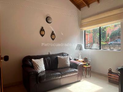 Casa de 3 alcobas en arriendo en El Poblado, Medellín, 256 m² · foto 14 de 20