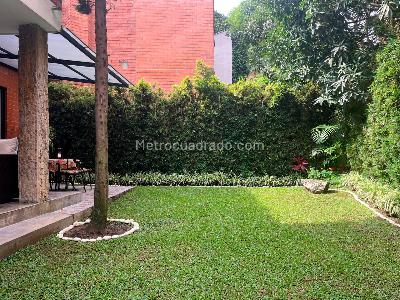 Casa de 3 alcobas en arriendo en El Poblado, Medellín, 256 m² · foto 19 de 20