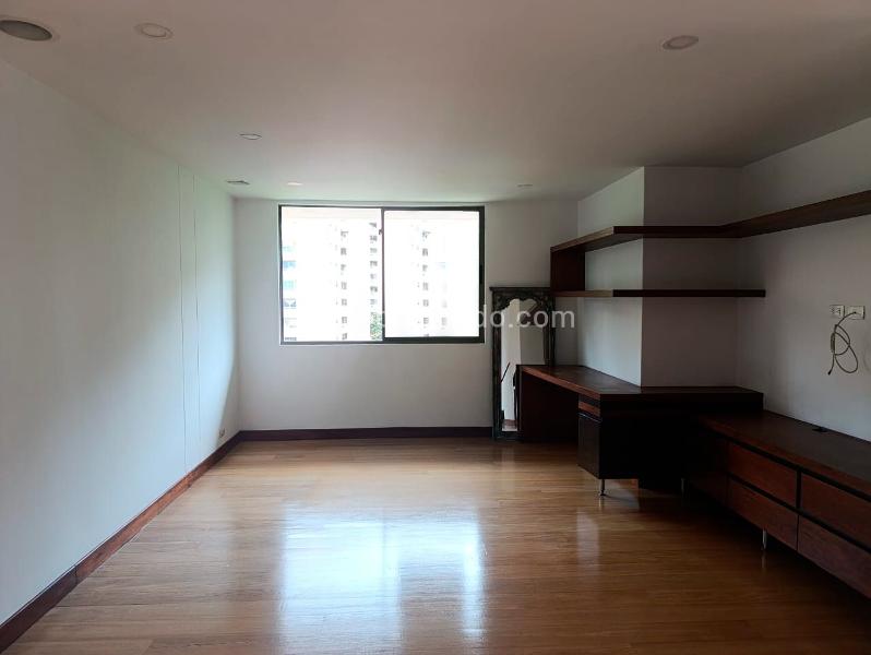 Spacious 2BR Apartment in El Poblado - 8