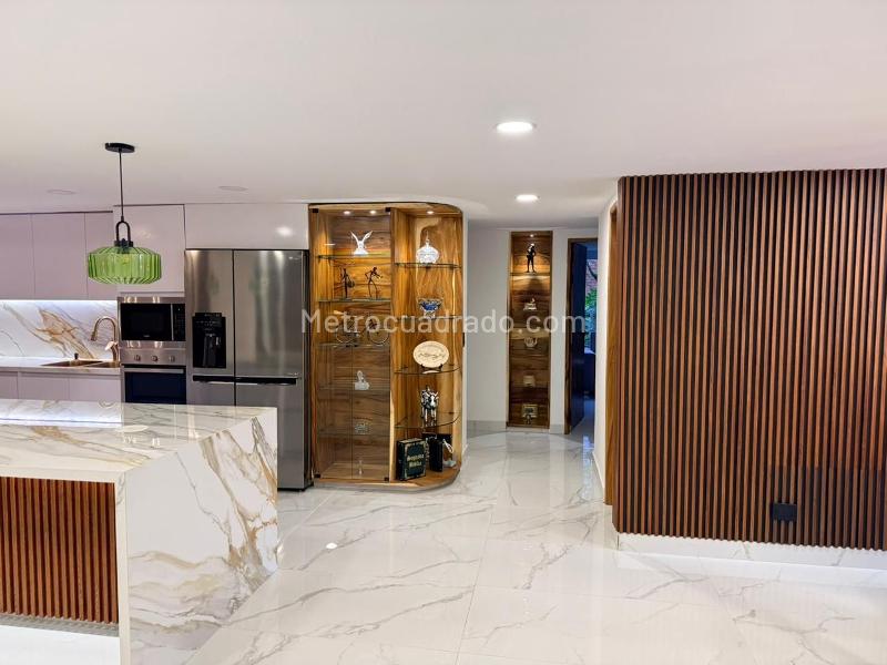 3BR Apartment in EL POBLADO (200 m²)