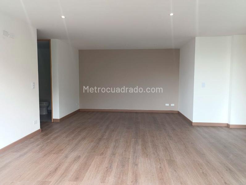 Apartamento de 2 Alcobas en El Poblado con Terraza - 2