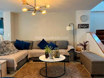 Casa de 3 alcobas en venta en Envigado, Envigado, 205 m² · foto 2 de 20