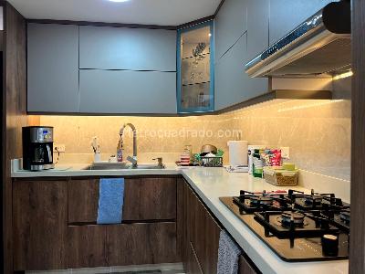 Casa de 3 alcobas en venta en Envigado, Envigado, 205 m² · foto 9 de 20