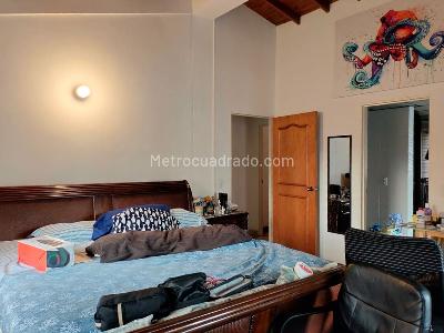 Apartamento en venta en El Poblado, Medellín · foto 10 de 18