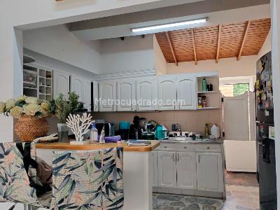 Apartamento en venta en El Poblado, Medellín · foto 4 de 18