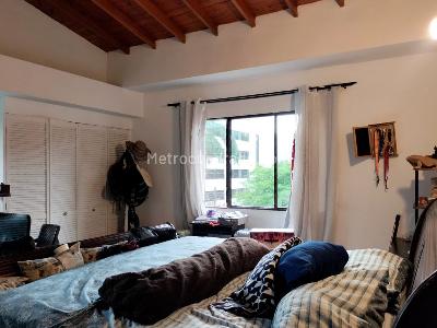 Apartamento en venta en El Poblado, Medellín · foto 8 de 18