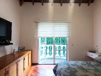 Casa de 4 alcobas en arriendo en El Poblado El Tesoro, Medellín, 600 m² · foto 10 de 20