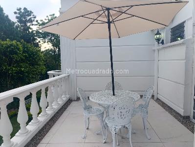 Casa de 4 alcobas en arriendo en El Poblado El Tesoro, Medellín, 600 m² · foto 19 de 20