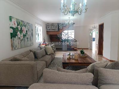 Casa de 4 alcobas en arriendo en El Poblado El Tesoro, Medellín, 600 m² · foto 5 de 20