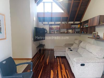 Casa de 4 alcobas en arriendo en El Poblado El Tesoro, Medellín, 600 m² · foto 8 de 20