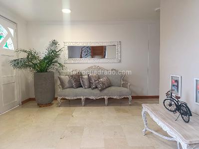 Casa de 4 alcobas en arriendo en El Poblado El Tesoro, Medellín, 600 m² · foto 9 de 20