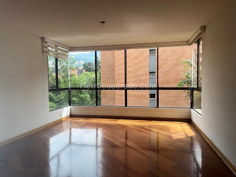 4BR Apartment for Rent in Gated Unit, El Poblado - 3