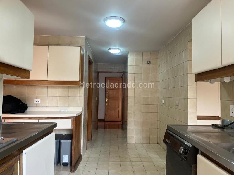 4BR Apartment for Rent in Gated Unit, El Poblado - 6
