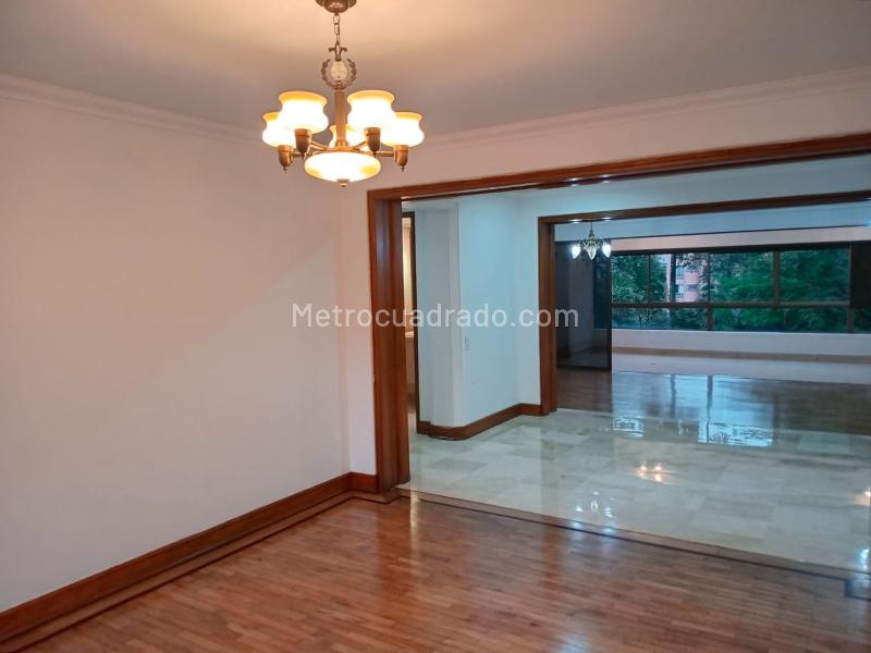 Spacious 3BR Apartment in El Poblado - 5