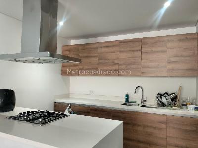 Apartamento de 1 alcoba en arriendo en El Poblado, Medellín, 68 m² · foto 7 de 9